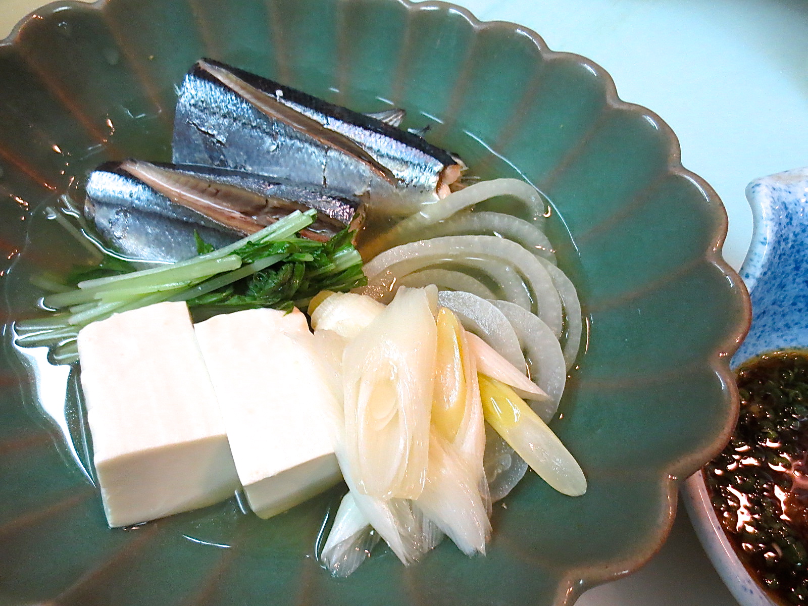 秋刀魚と豆腐と野菜の酒蒸し