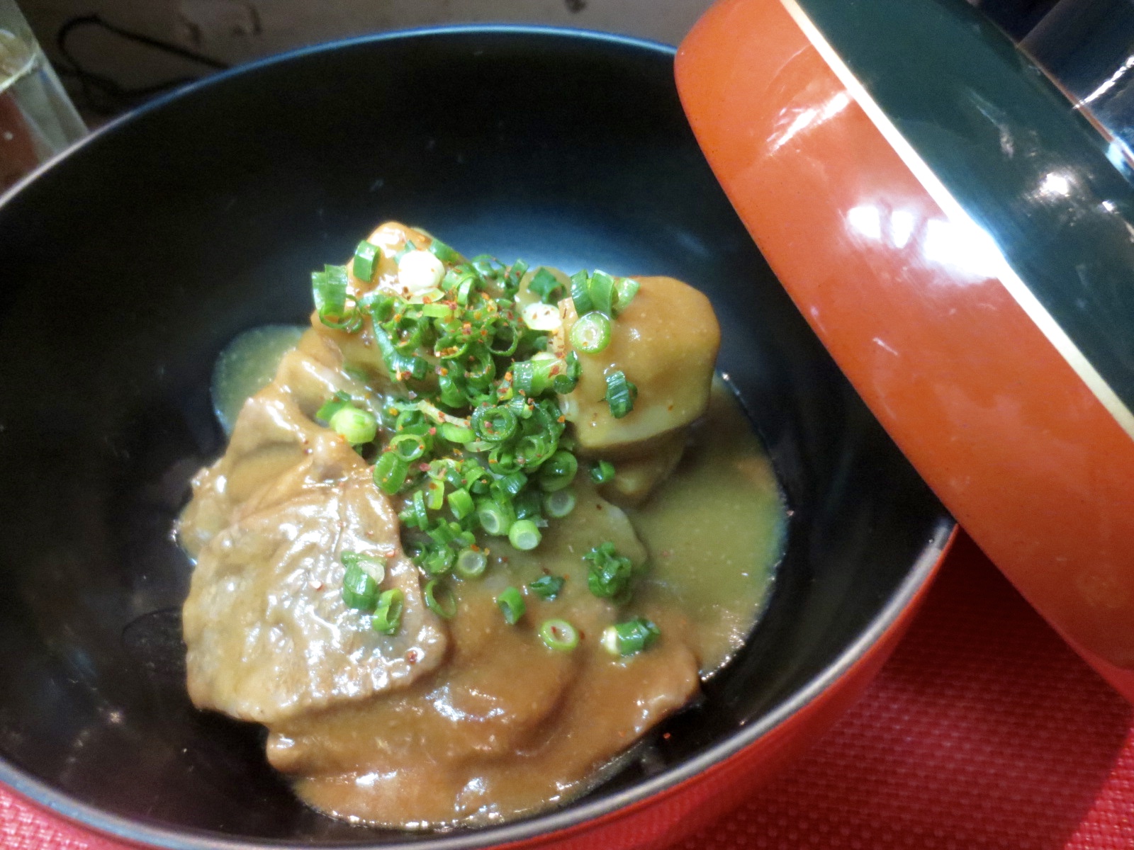 海老芋と牛ロース味噌煮