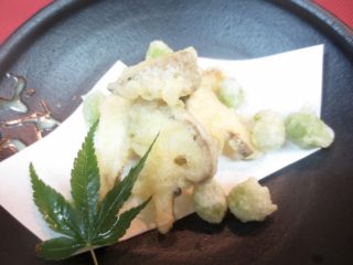 松茸と銀杏天ぷら