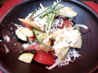 水茄子、トマト、ヤングコーンしらすサラダ