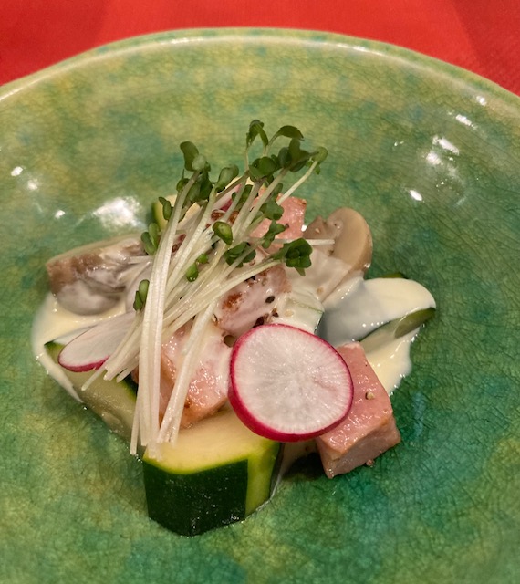 ズッキーニ、ベーコン、マッシュルーム和え物